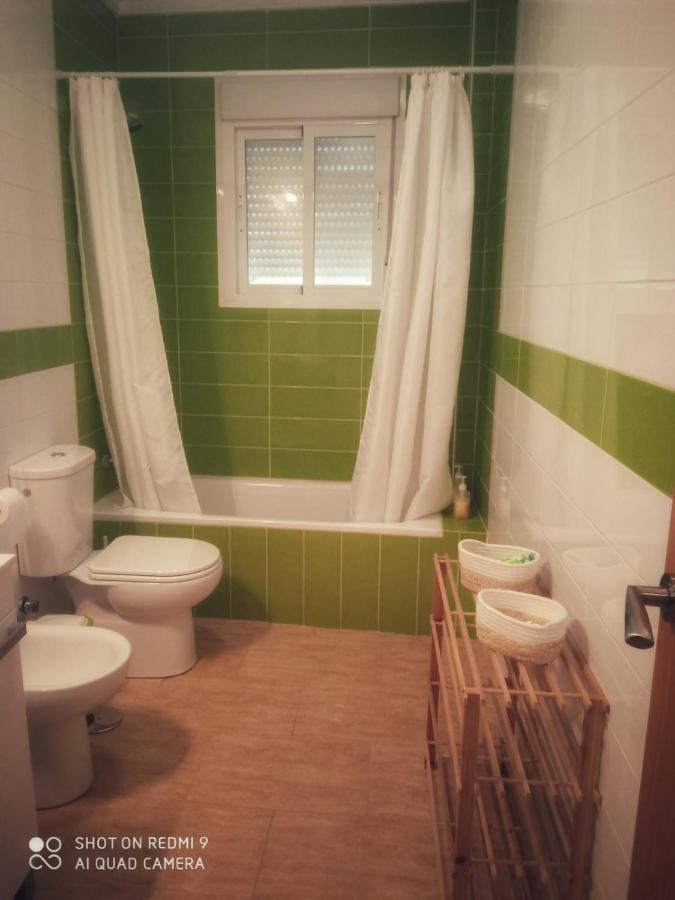 Comodo Adosado En San Bartolome San Bartolomé de la Torre Εξωτερικό φωτογραφία